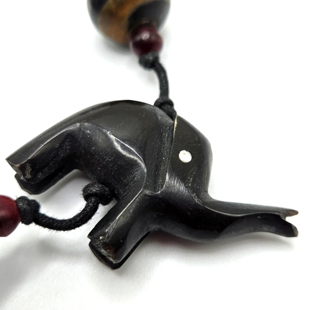 VINTAGE Resin Elephant Beaded Chunky Statement Necklace Made in India Safari